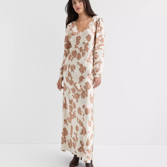 LOFT Dresses & Skirts - LOFT Cream Maxi Dress with Tan Floral Print